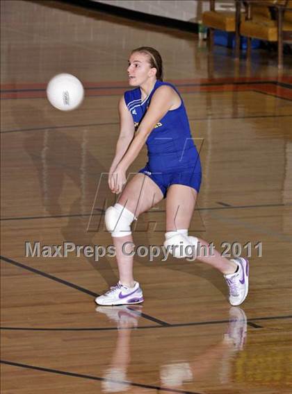 Thumbnail 2 in Gatlinburg-Pittman vs King's Academy photogallery.