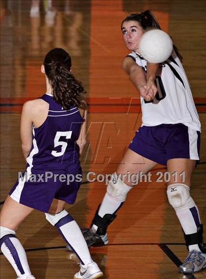 Thumbnail 1 in Gatlinburg-Pittman vs King's Academy photogallery.