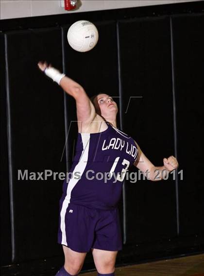 Thumbnail 1 in Gatlinburg-Pittman vs King's Academy photogallery.
