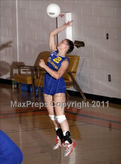 Thumbnail 1 in Gatlinburg-Pittman vs King's Academy photogallery.