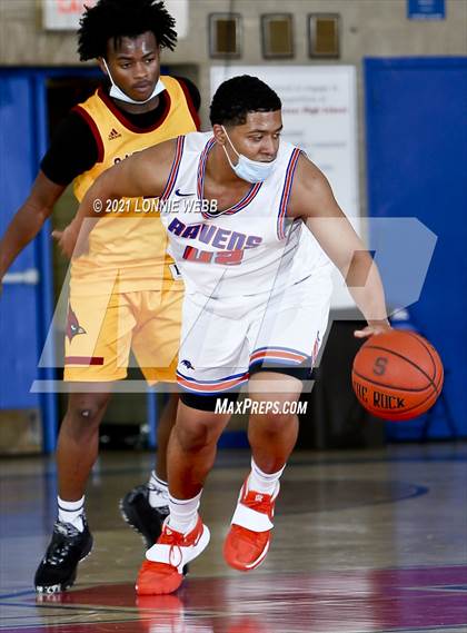Thumbnail 3 in Cardinal Hayes vs St. Raymond (CHSAA Spring Tournament) photogallery.