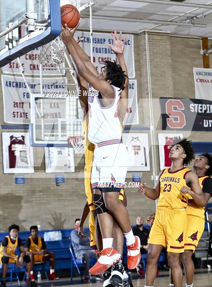 Thumbnail 2 in Cardinal Hayes vs St. Raymond (CHSAA Spring Tournament) photogallery.