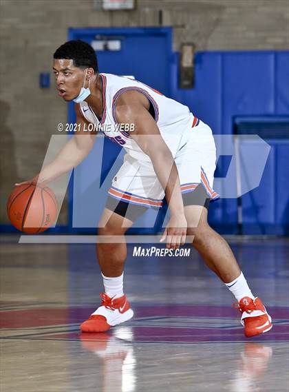 Thumbnail 2 in Cardinal Hayes vs St. Raymond (CHSAA Spring Tournament) photogallery.
