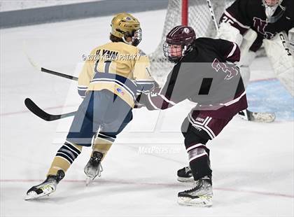 Thumbnail 2 in North Haven @ Notre Dame Catholic photogallery.