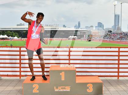 Thumbnail 1 in UIL 2A State Championship (Awards) photogallery.