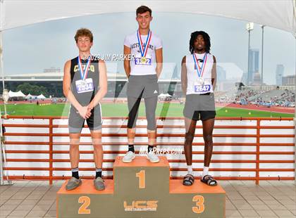 Thumbnail 1 in UIL 2A State Championship (Awards) photogallery.