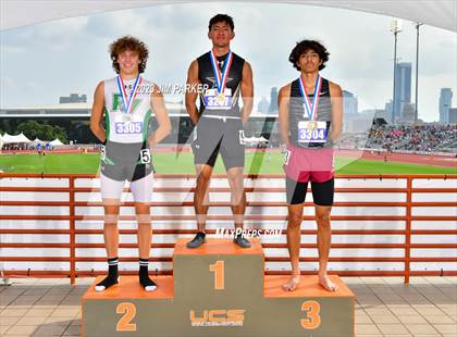Thumbnail 3 in UIL 2A State Championship (Awards) photogallery.