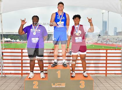 Thumbnail 3 in UIL 2A State Championship (Awards) photogallery.