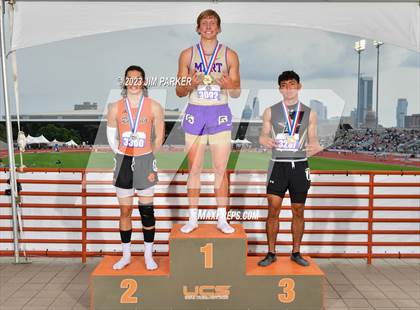 Thumbnail 2 in UIL 2A State Championship (Awards) photogallery.
