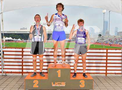 Thumbnail 3 in UIL 2A State Championship (Awards) photogallery.