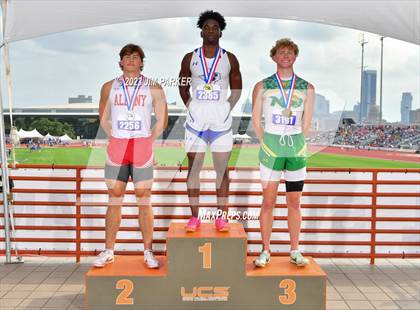 Thumbnail 2 in UIL 2A State Championship (Awards) photogallery.