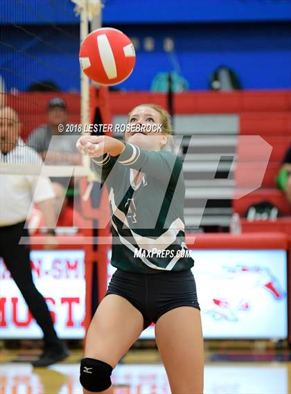 Thumbnail 3 in Luling @ Nixon-Smiley photogallery.