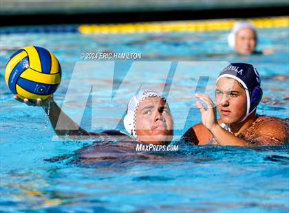 Thumbnail 3 in Crespi @ Loyola photogallery.