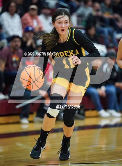 Thumbnail 1 in Wells vs. Eureka (NIAA 1A East Girls Championship) photogallery.