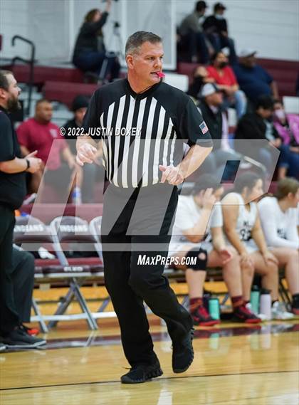 Thumbnail 1 in Wells vs. Eureka (NIAA 1A East Girls Championship) photogallery.