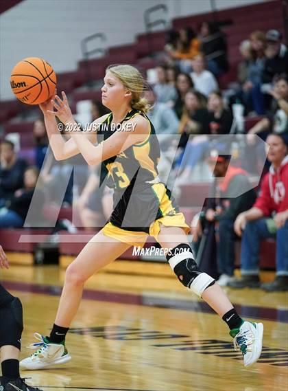 Thumbnail 1 in Wells vs. Eureka (NIAA 1A East Girls Championship) photogallery.
