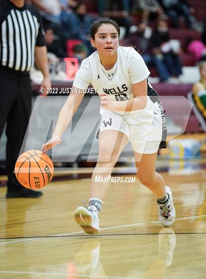 Thumbnail 1 in Wells vs. Eureka (NIAA 1A East Girls Championship) photogallery.