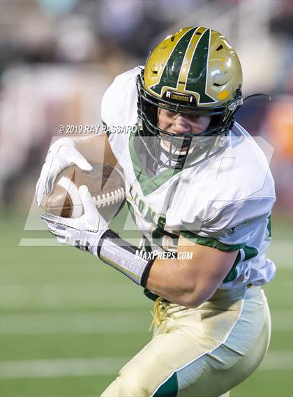 Thumbnail 3 in Longwood vs. William Floyd Section XI Division I Finals photogallery.