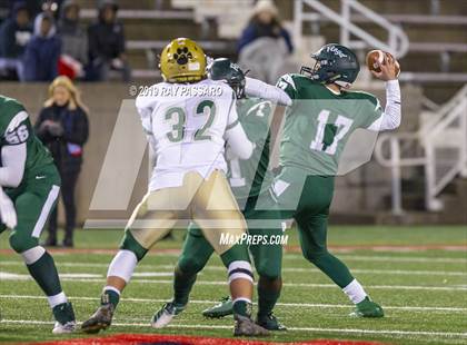 Thumbnail 2 in Longwood vs. William Floyd Section XI Division I Finals photogallery.
