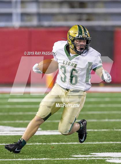Thumbnail 1 in Longwood vs. William Floyd Section XI Division I Finals photogallery.