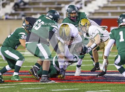 Thumbnail 2 in Longwood vs. William Floyd Section XI Division I Finals photogallery.