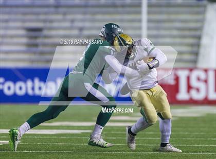 Thumbnail 2 in Longwood vs. William Floyd Section XI Division I Finals photogallery.