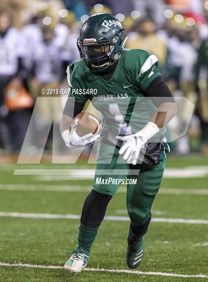 Thumbnail 2 in Longwood vs. William Floyd Section XI Division I Finals photogallery.