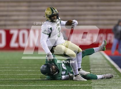 Thumbnail 1 in Longwood vs. William Floyd Section XI Division I Finals photogallery.