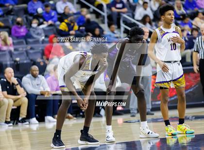Thumbnail 2 in Omaha Central vs. Bellevue West photogallery.