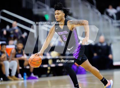 Thumbnail 3 in Omaha Central vs. Bellevue West photogallery.