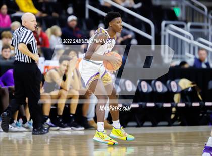 Thumbnail 3 in Omaha Central vs. Bellevue West photogallery.