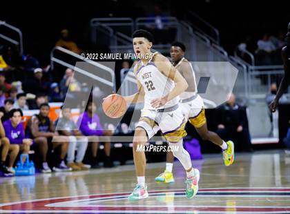 Thumbnail 3 in Omaha Central vs. Bellevue West photogallery.
