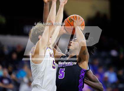 Thumbnail 1 in Omaha Central vs. Bellevue West photogallery.