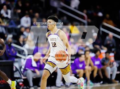 Thumbnail 1 in Omaha Central vs. Bellevue West photogallery.