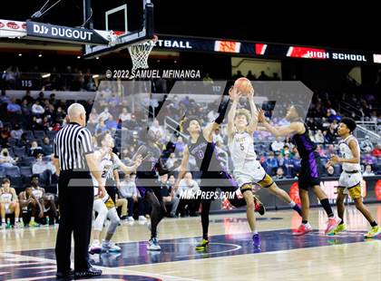 Thumbnail 1 in Omaha Central vs. Bellevue West photogallery.