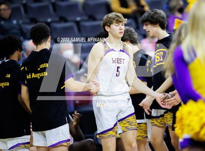 Thumbnail 1 in Omaha Central vs. Bellevue West photogallery.