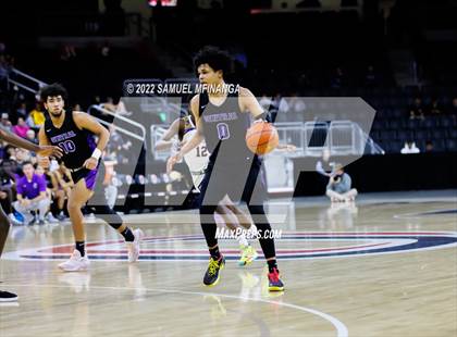 Thumbnail 2 in Omaha Central vs. Bellevue West photogallery.