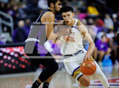 Thumbnail 1 in Omaha Central vs. Bellevue West photogallery.