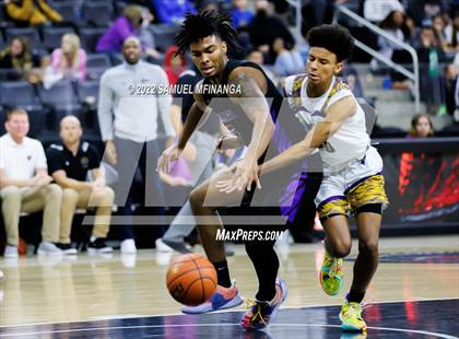 Thumbnail 1 in Omaha Central vs. Bellevue West photogallery.