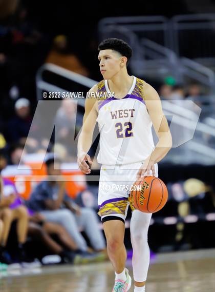 Thumbnail 1 in Omaha Central vs. Bellevue West photogallery.