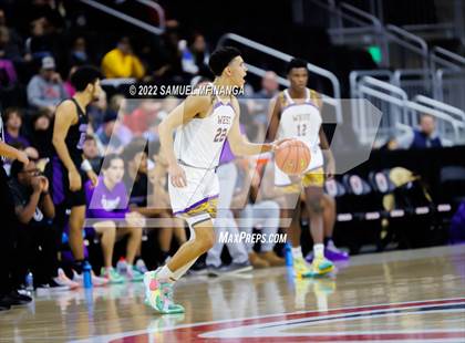 Thumbnail 2 in Omaha Central vs. Bellevue West photogallery.