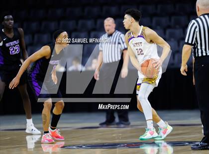 Thumbnail 1 in Omaha Central vs. Bellevue West photogallery.