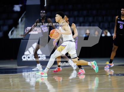 Thumbnail 2 in Omaha Central vs. Bellevue West photogallery.