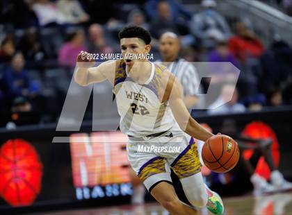 Thumbnail 1 in Omaha Central vs. Bellevue West photogallery.
