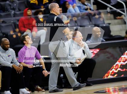 Thumbnail 1 in Omaha Central vs. Bellevue West photogallery.