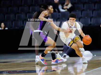 Thumbnail 1 in Omaha Central vs. Bellevue West photogallery.