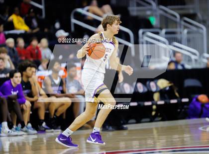 Thumbnail 1 in Omaha Central vs. Bellevue West photogallery.