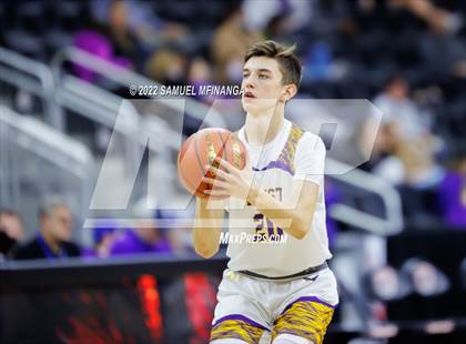 Thumbnail 3 in Omaha Central vs. Bellevue West photogallery.