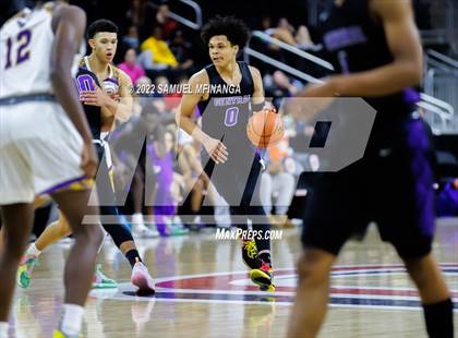 Thumbnail 2 in Omaha Central vs. Bellevue West photogallery.