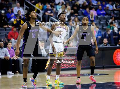 Thumbnail 2 in Omaha Central vs. Bellevue West photogallery.